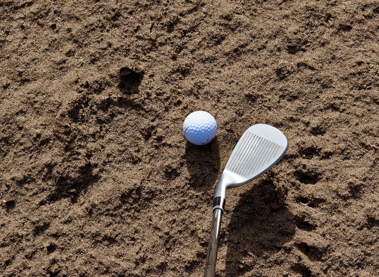 Optimiser la distance avec vos fers de golf Conseils pour des coups plus longs et plus précis